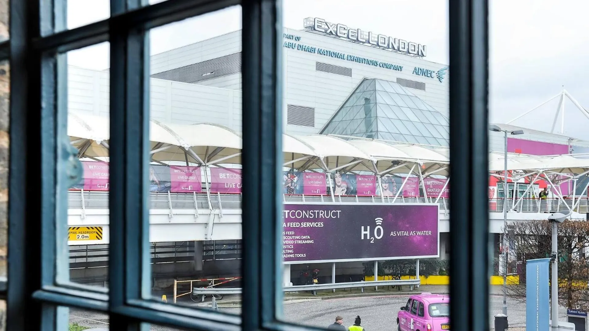 Wild Roses Serviced Apartments - Excel Warehouse 1 London 0*,  United Kingdom