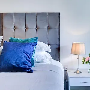 Flat In Greenwich O2 With Parking London